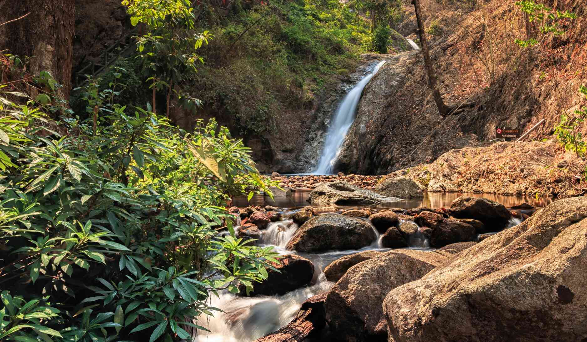 Cascades au parc national Chae Son