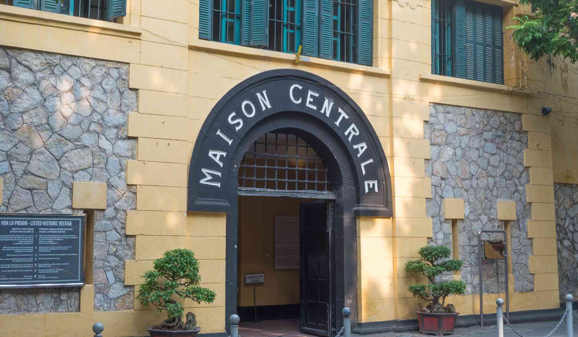 prison-hoa-lo-hanoi